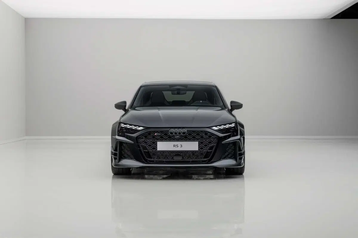 Audi RS 3 Competition Limited 2026: un motore leggendario e cinquant'anni di cilindri che non si dimenticano (11)
