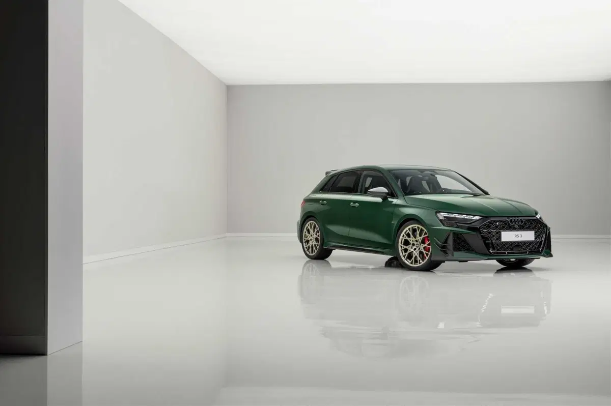 Audi RS 3 Competition Limited 2026: un motore leggendario e cinquant'anni di cilindri che non si dimenticano (16)