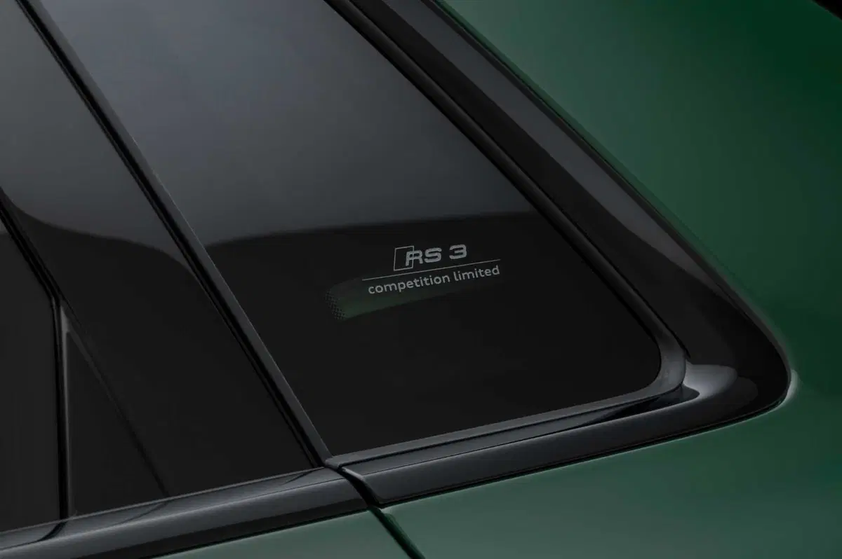 Audi RS 3 Competition Limited 2026: un motore leggendario e cinquant'anni di cilindri che non si dimenticano (24)