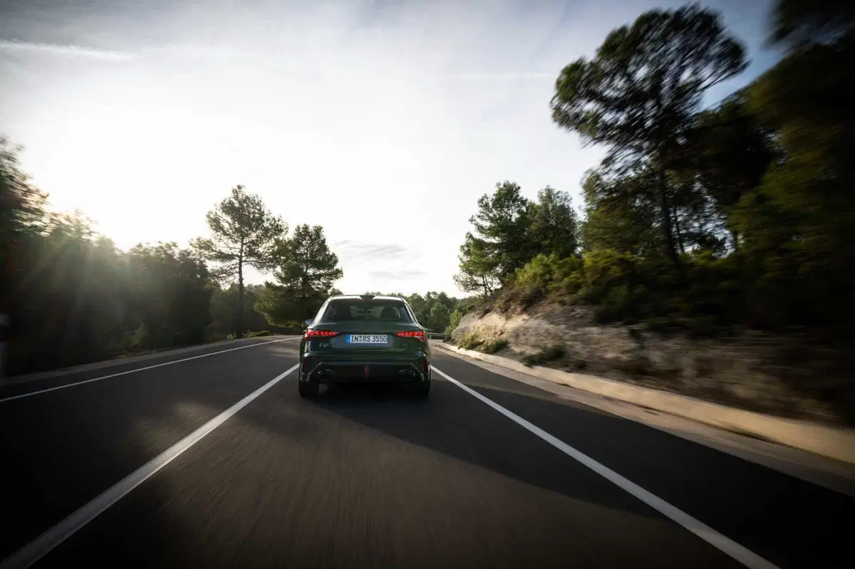 Audi RS 3 Competition Limited 2026: un motore leggendario e cinquant'anni di cilindri che non si dimenticano (29)
