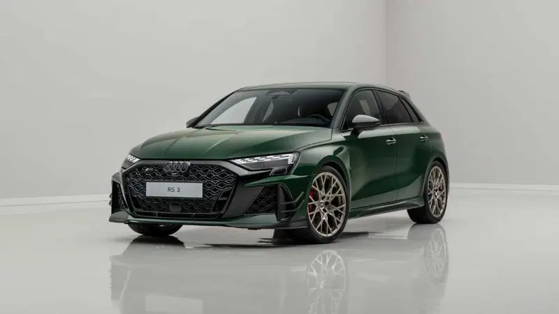Audi RS3 Competition Limited 2026: un motore leggendario e cinquant'anni di cilindri che non si dimenticano