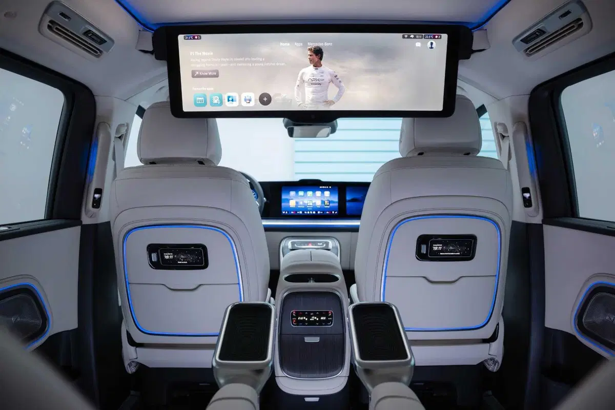 Mercedes VLE 2026: quando un van diventa una limousine, ma con una sala cinema [VIDEO] (17)