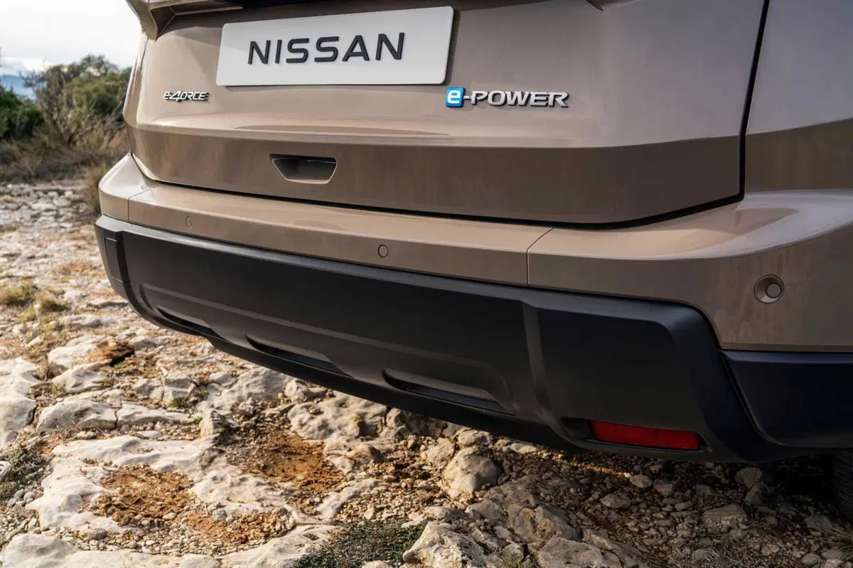 Nissan X-Trail 2026: il SUV familiare si rinnova senza tradire le sue radici | Esterni, interni e caratteristiche  (8)