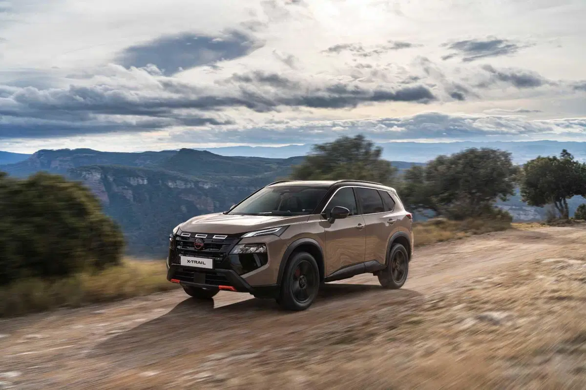 Nissan X-Trail 2026: il SUV familiare si rinnova senza tradire le sue radici | Esterni, interni e caratteristiche  (13)