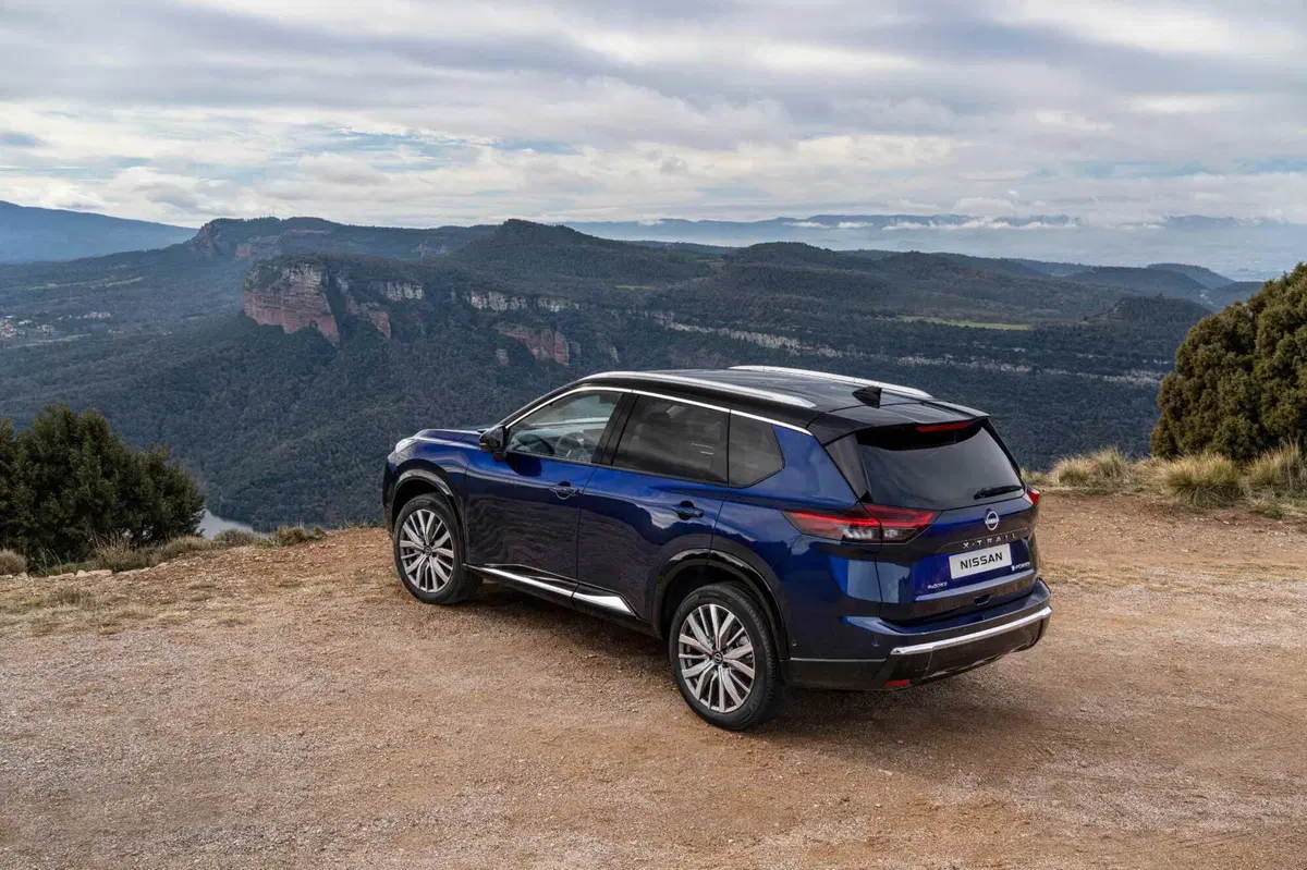 Nissan X-Trail 2026: il SUV familiare si rinnova senza tradire le sue radici | Esterni, interni e caratteristiche  (28)