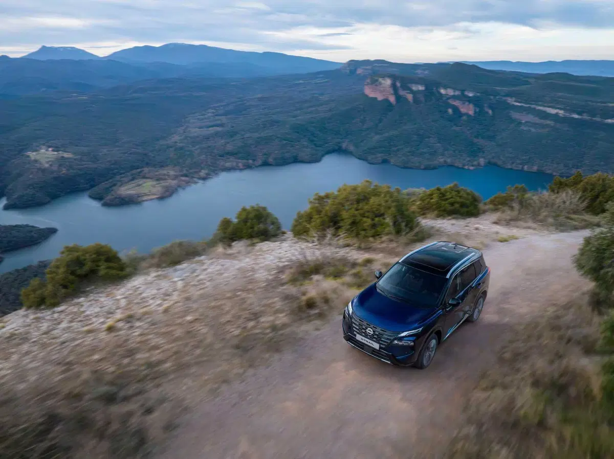Nissan X-Trail 2026: il SUV familiare si rinnova senza tradire le sue radici | Esterni, interni e caratteristiche  (38)