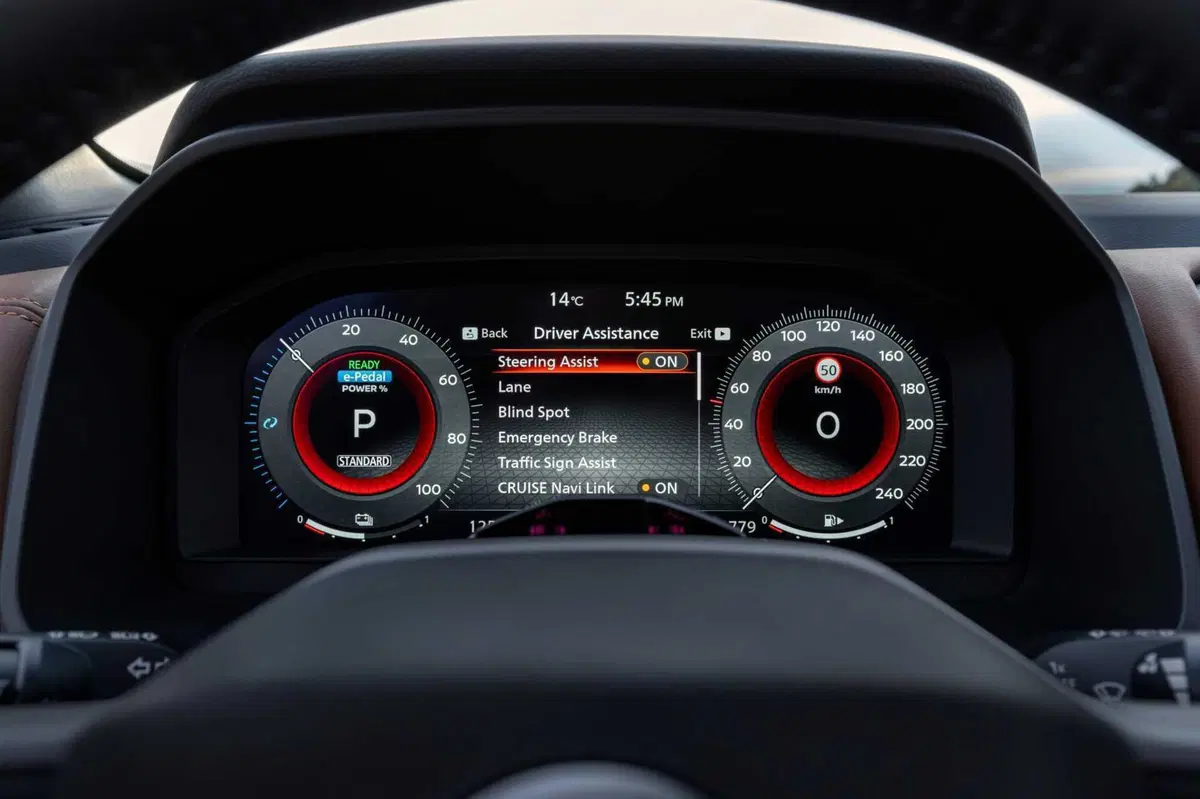 Nissan X-Trail 2026: il SUV familiare si rinnova senza tradire le sue radici | Esterni, interni e caratteristiche  (14)