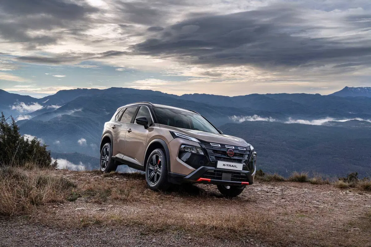 Nissan X-Trail 2026: il SUV familiare si rinnova senza tradire le sue radici | Esterni, interni e caratteristiche 