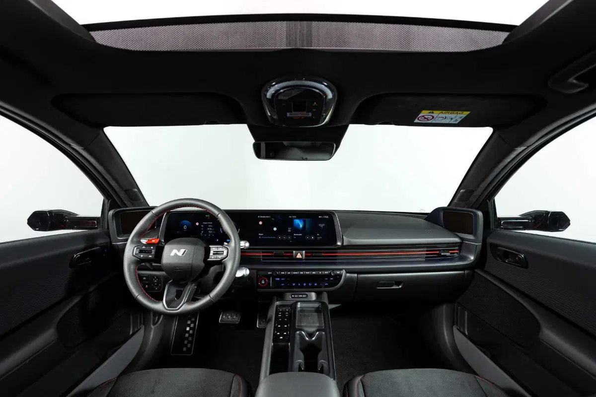 Hyundai IONIQ 6 2026: la berlina elettrica con il Cx da record si aggiorna  (54)