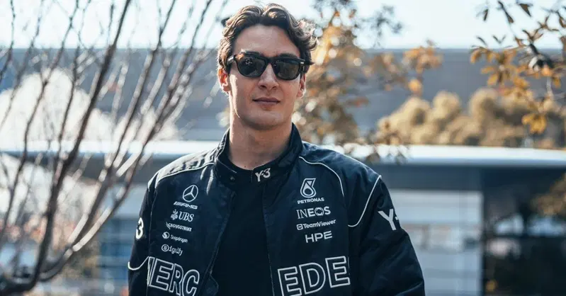"In Cina avremo una gara normale. Ferrari e Red Bull possono batterci ma...": Russell motiva la Mercedes a Shanghai