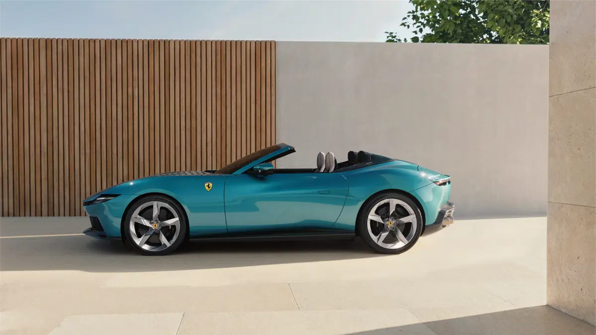 Ferrari Amalfi Spider 2026: la spider V8 di Maranello, tra prestazioni e cielo aperto [VIDEO]