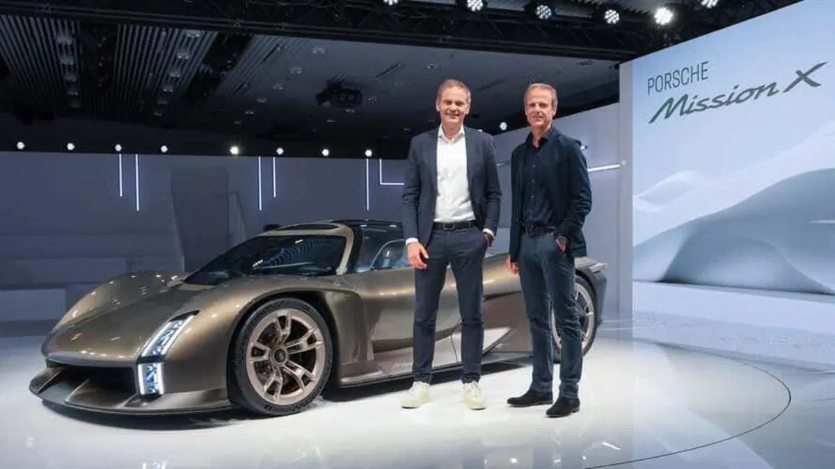 Porsche prepara una nuova hypercar: sarà l’erede della 918 Spyder? (6)
