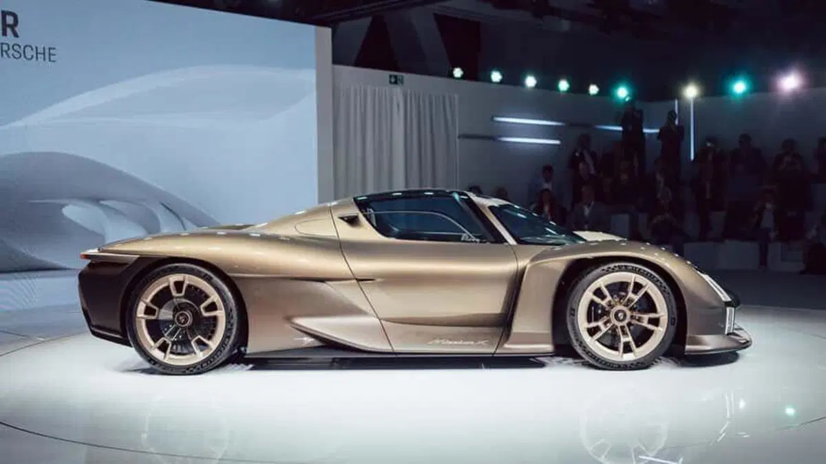Porsche prepara una nuova hypercar: sarà l’erede della 918 Spyder? (10)
