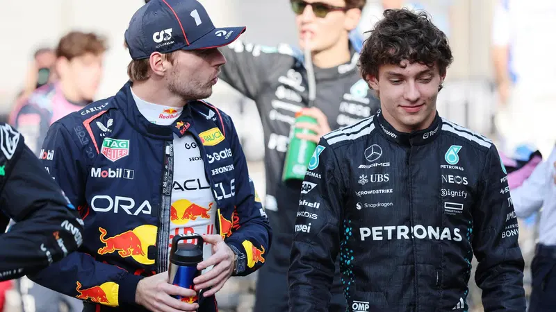 &ldquo;Antonelli pu&ograve; lottare per il titolo&rdquo;: Verstappen lo incorona, poi ammette: &ldquo;Mi diverto di pi&ugrave; fuori dalla F1&rdquo;