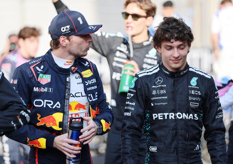 “Antonelli può lottare per il titolo”: Verstappen lo incorona, poi ammette: “Mi diverto di più fuori dalla F1”