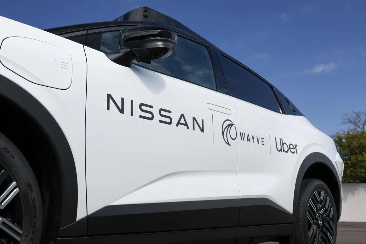 Robotaxi Nissan, Wayve, Uber: al via il progetto pilota a Tokyo con la Nissan LEAF autonoma (7)