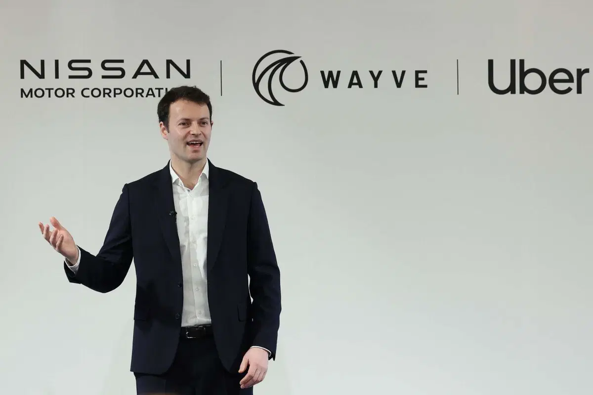 Robotaxi Nissan, Wayve, Uber: al via il progetto pilota a Tokyo con la Nissan LEAF autonoma (14)