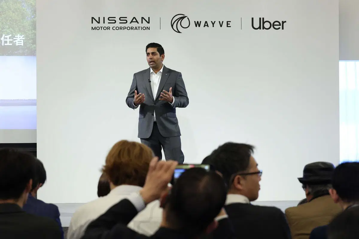 Robotaxi Nissan, Wayve, Uber: al via il progetto pilota a Tokyo con la Nissan LEAF autonoma (24)