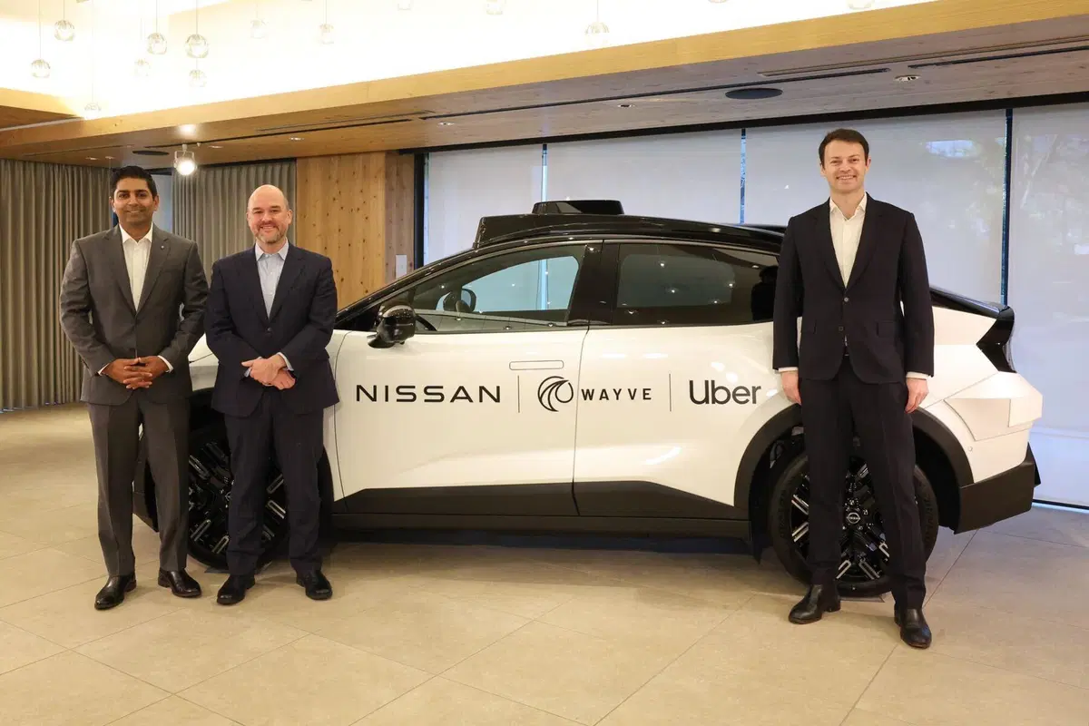 Robotaxi Nissan, Wayve, Uber: al via il progetto pilota a Tokyo con la Nissan LEAF autonoma (29)