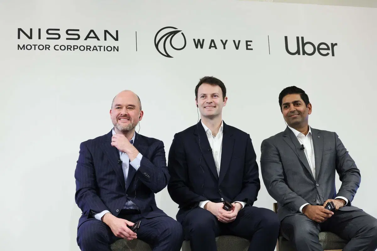 Robotaxi Nissan, Wayve, Uber: al via il progetto pilota a Tokyo con la Nissan LEAF autonoma (30)