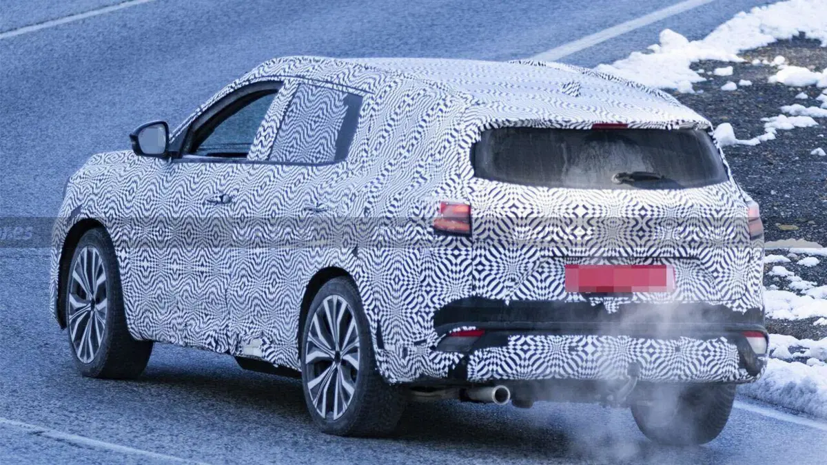 Renault Austral ed Espace 2026: il nuovo motore ibrido E-Tech punta su efficienza e tecnologia (15)