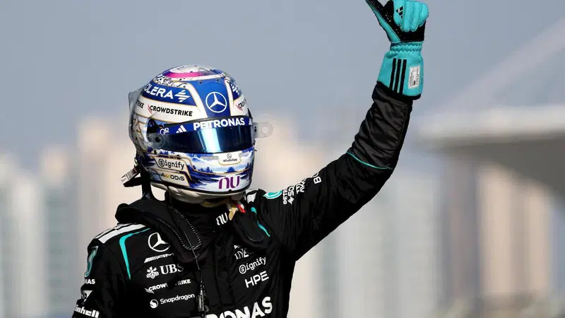 F1 2026, Russell lancia l&rsquo;allarme dopo la pole a Shanghai: &ldquo;La Sprint? Aspettatevi l&rsquo;inaspettato&rdquo;