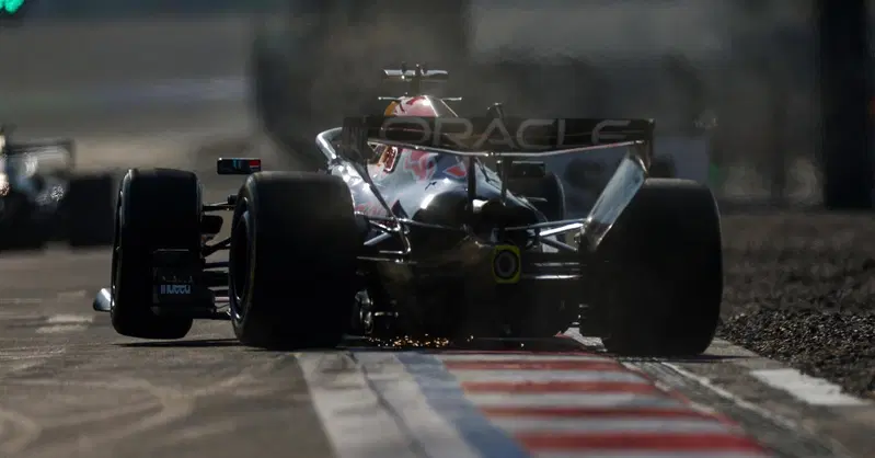 Verstappen furioso dopo le qualifiche Sprint in Cina: &ldquo;Un disastro totale, la macchina non ha grip&rdquo;