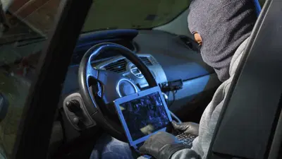 Perch&eacute; le auto sono l'ultima frontiera del cyber crimine e degli attacchi hacker
