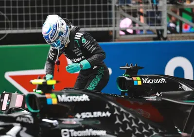 F1, Russell elogia Antonelli in Cina: Prima vittoria speciale, quest’anno mi darà del filo da torcere