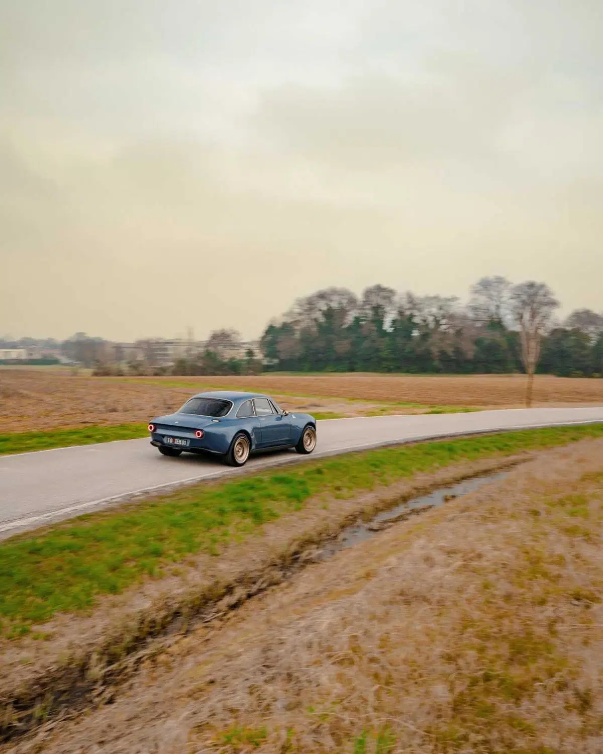 Totem Automobili svela la "Zeal01": la GT Electric numero 18 va in California (7)