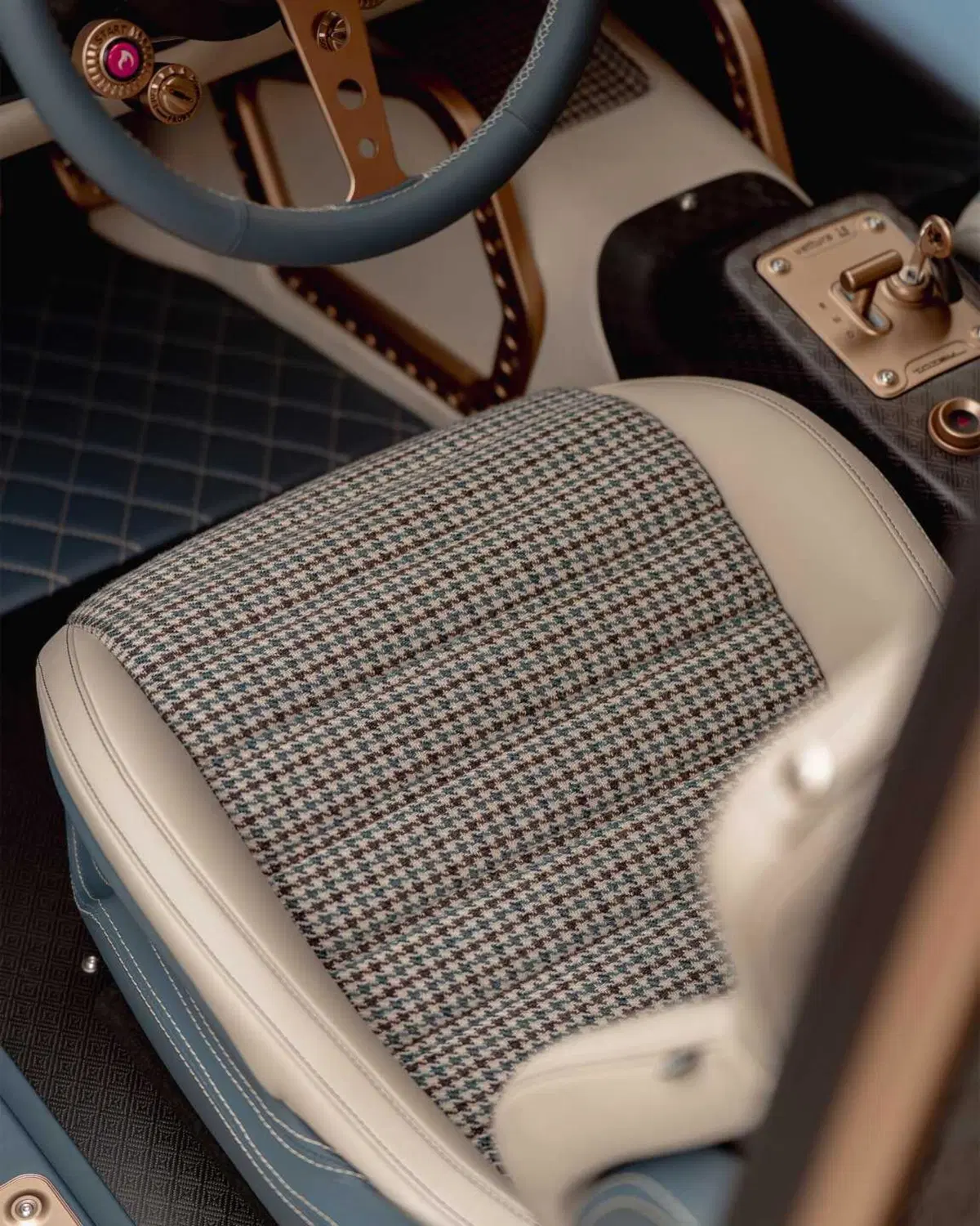 Totem Automobili svela la "Zeal01": la GT Electric numero 18 va in California (12)