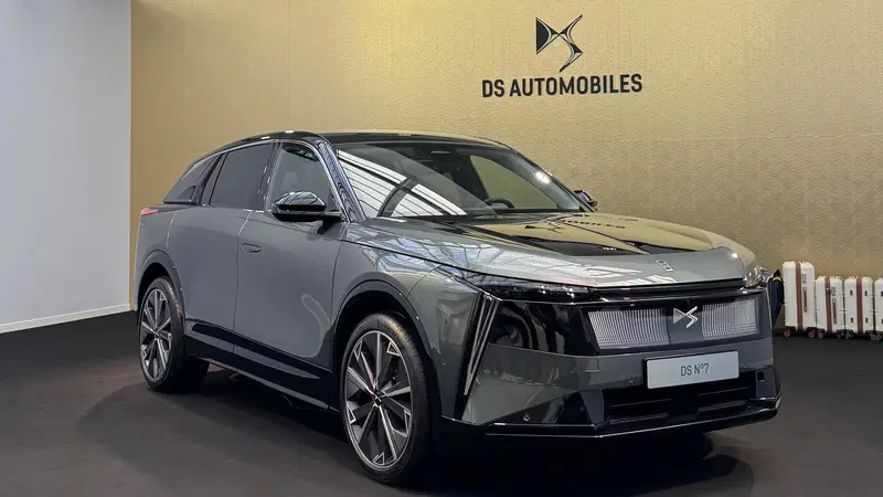 DS7 diventa DS Numero 7: cambia tutto, forse troppo?
