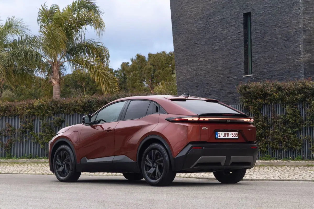 Toyota C-HR+: stesso nome, anima completamente diversa. Ecco il nuovo SUV elettrico | Prova su strada (6)