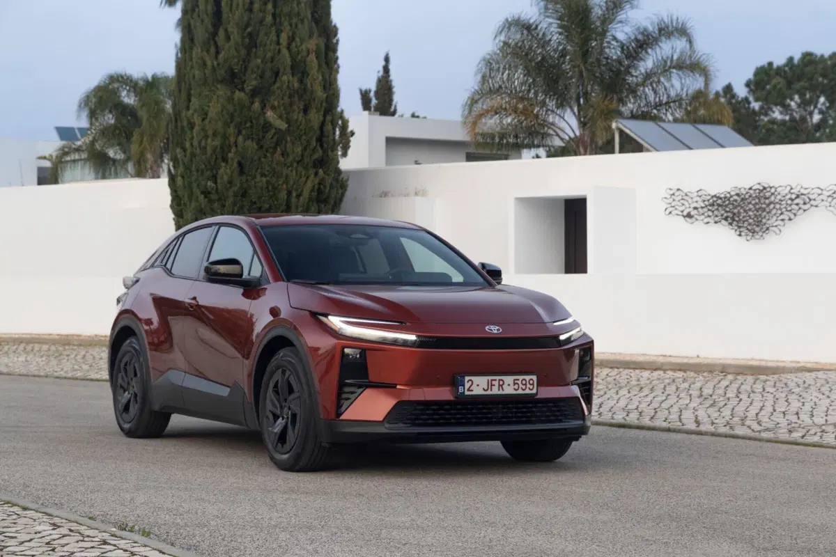 Toyota C-HR+: stesso nome, anima completamente diversa. Ecco il nuovo SUV elettrico | Prova su strada (8)