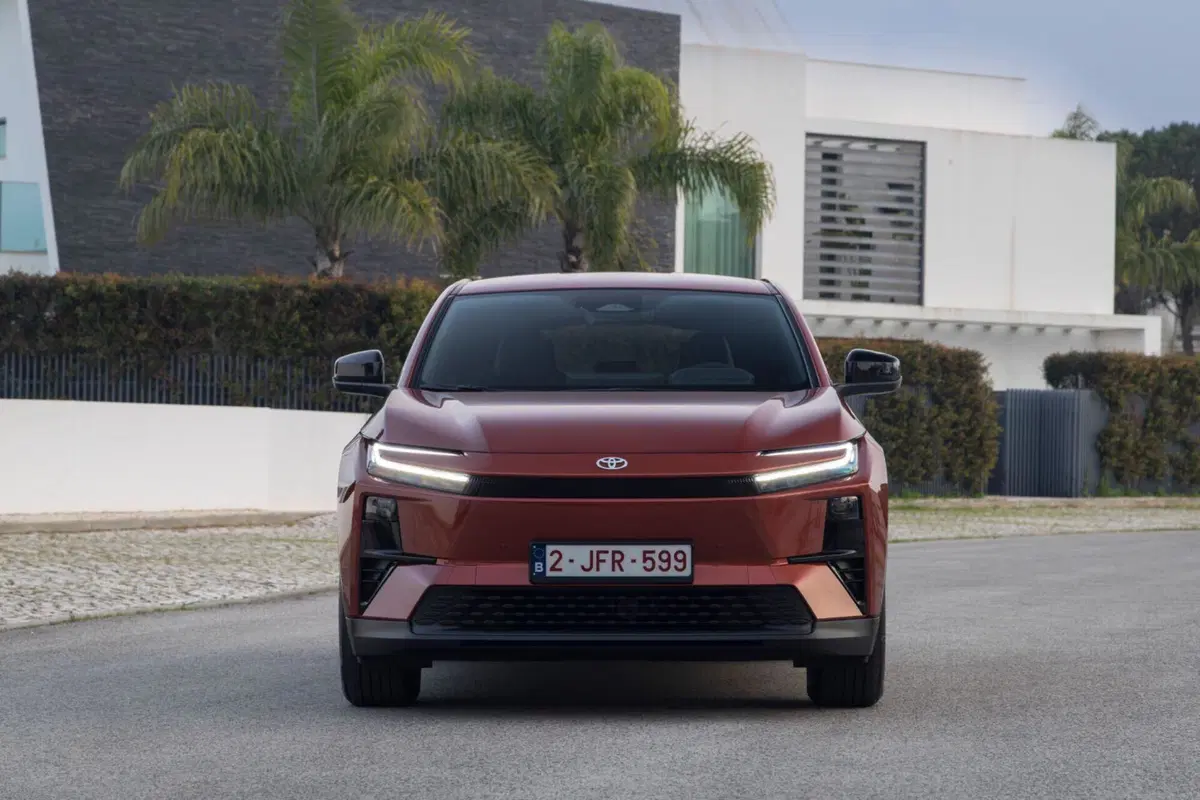 Toyota C-HR+: stesso nome, anima completamente diversa. Ecco il nuovo SUV elettrico | Prova su strada (9)