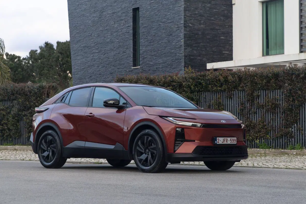 Toyota C-HR+: stesso nome, anima completamente diversa. Ecco il nuovo SUV elettrico | Prova su strada (15)