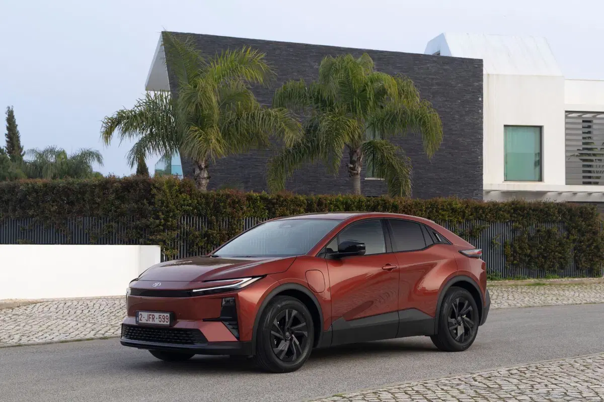 Toyota C-HR+: stesso nome, anima completamente diversa. Ecco il nuovo SUV elettrico | Prova su strada (18)