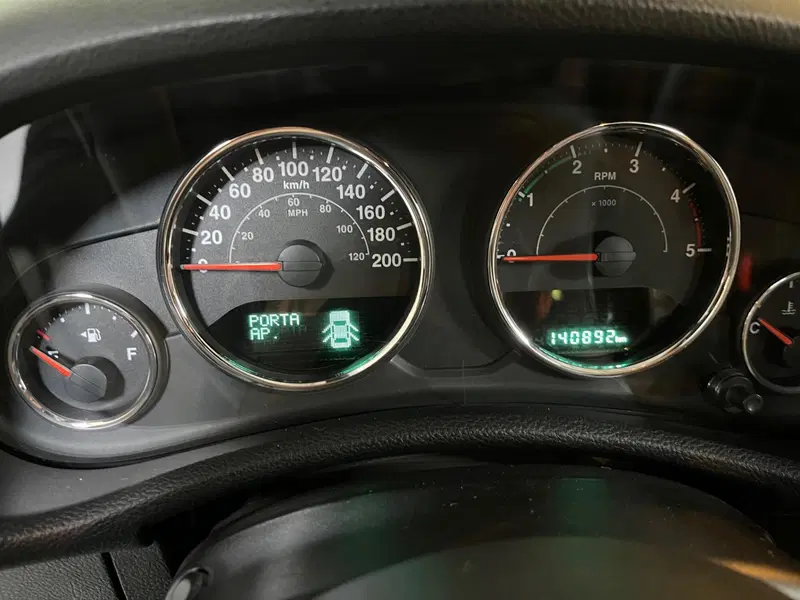 Jeep Wrangler Unlimited usata a Ancona (6)