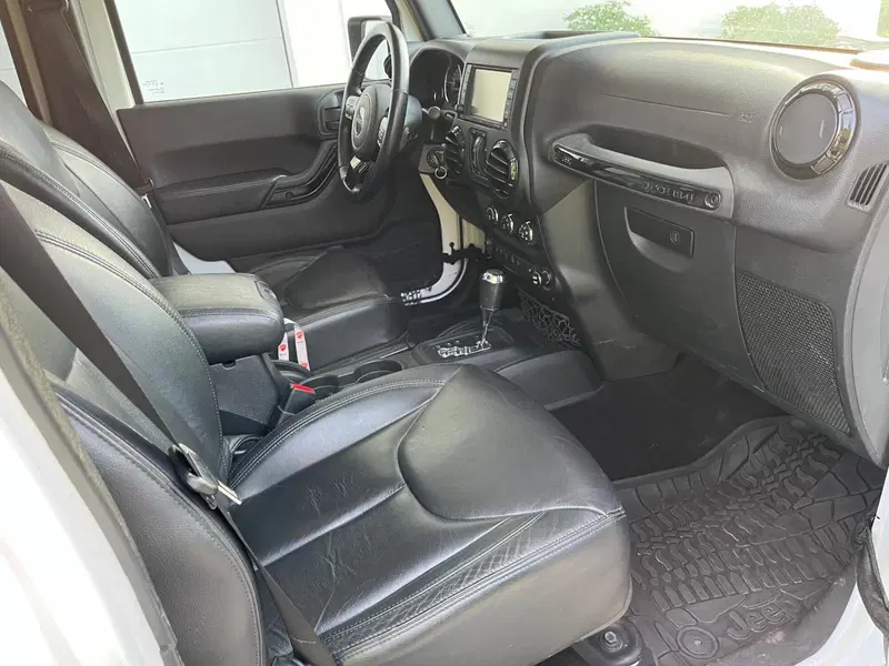 Jeep Wrangler Unlimited usata a Ancona (17)
