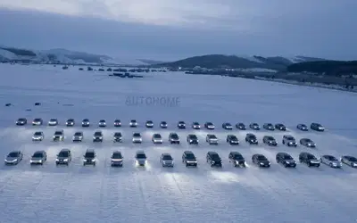 Auto elettriche al gelo: il maxi test con 67 modelli svela la verit&agrave; sull&rsquo;autonomia in inverno
