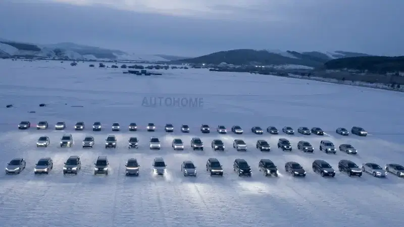 Auto elettriche al gelo: il maxi test con 67 modelli svela la verit&agrave; sull&rsquo;autonomia in inverno