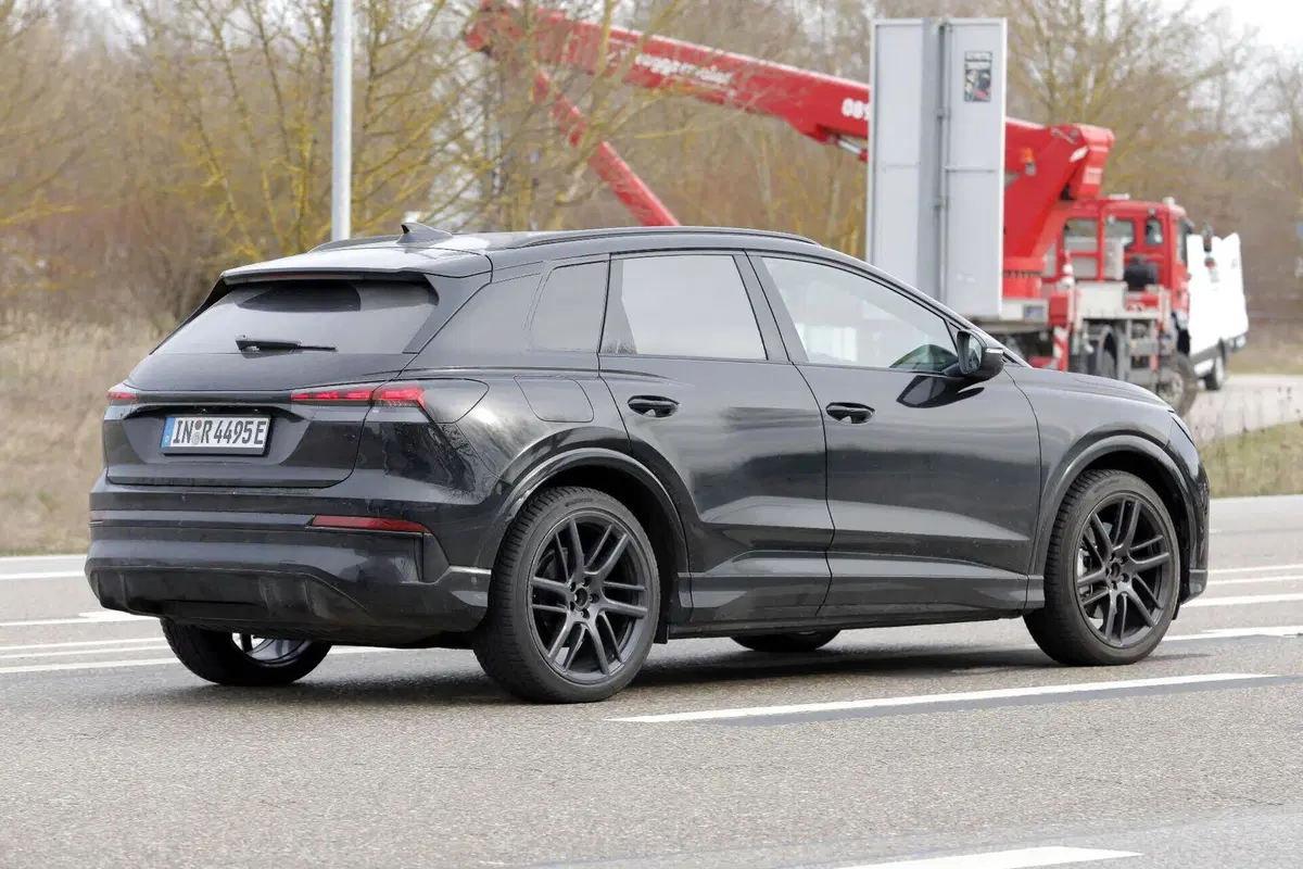 Audi Q4 2026, il restyling cambia più di quanto sembri: ecco tutte le novità (8)