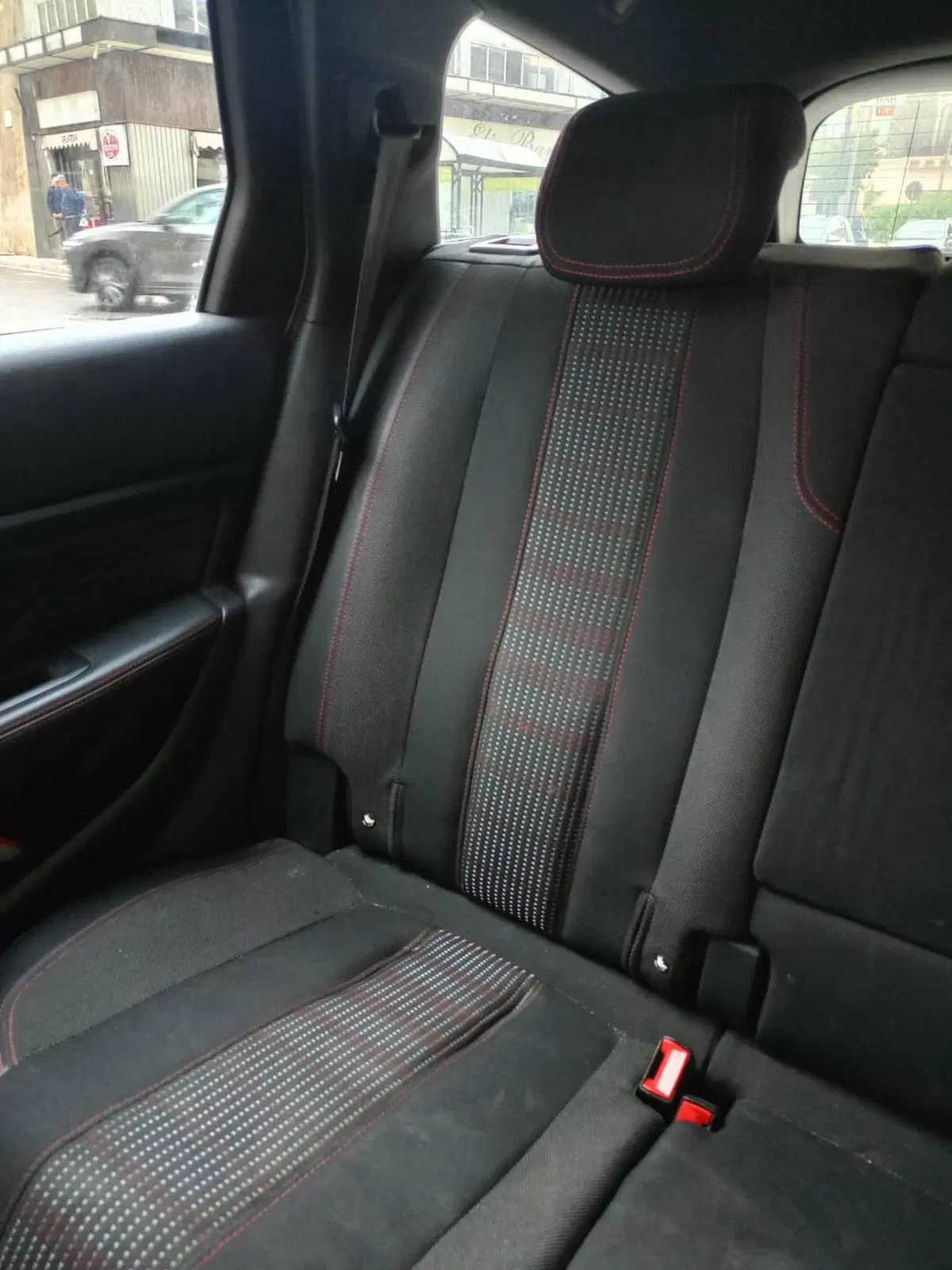 Peugeot 308 SW usata a Taranto (5)