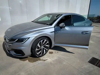 Volkswagen Arteon 2.0 TDI 190 CV SCR 4MOTION DSG Sport BlueMotion Tech. del 2018 usata a Adria