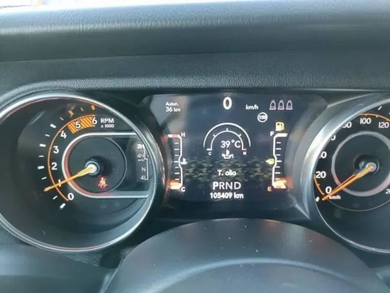 Jeep Wrangler usata a Catania (14)