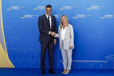 No, la Spagna non paga davvero cos&igrave; poco l'energia come raccontano: i numeri veri e i meccanismi nascosti