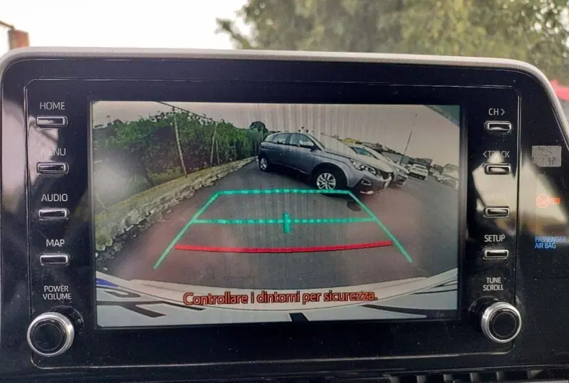 Toyota Toyota C-HR usata a Catania (10)