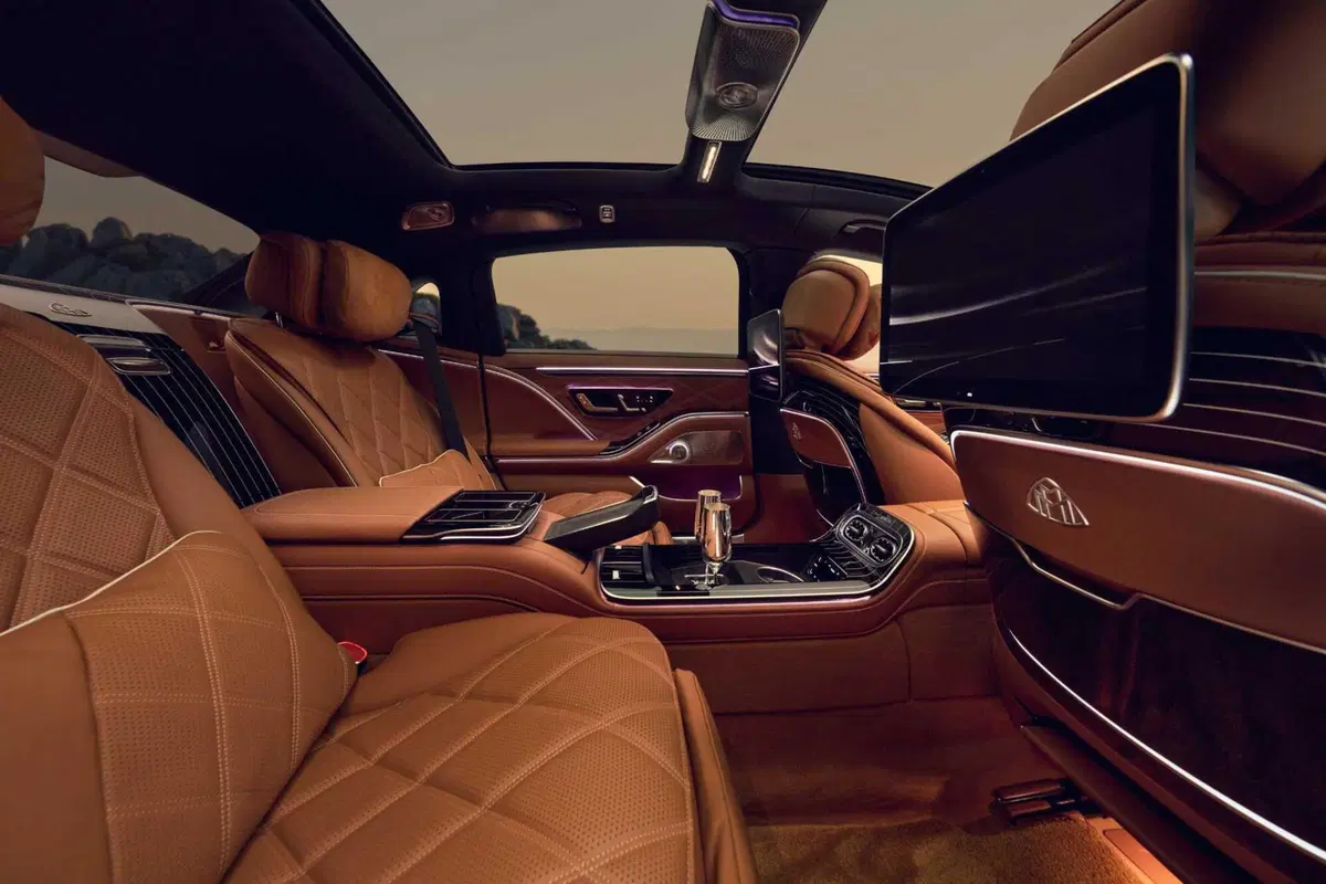 Mercedes-Maybach S-Class: il facelift più ambizioso di sempre ridefinisce il lusso su quattro ruote (7)