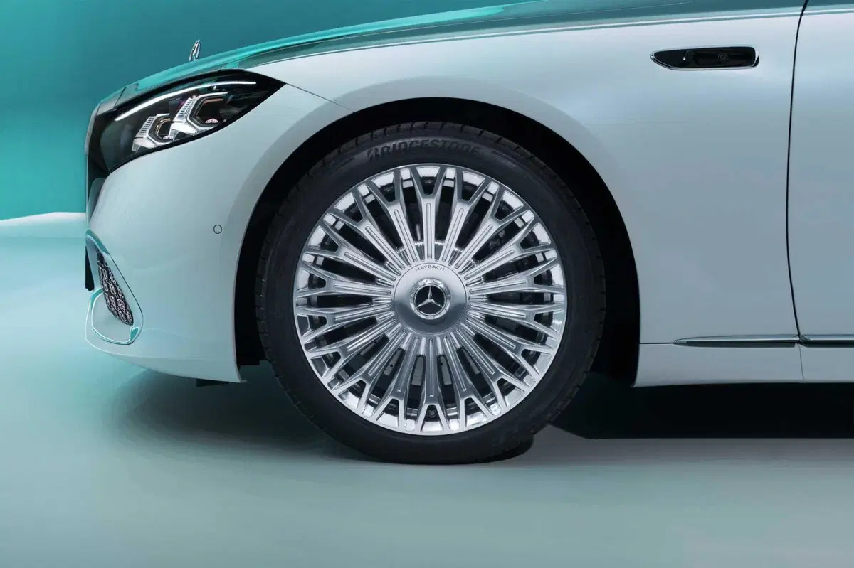 Mercedes-Maybach S-Class: il facelift più ambizioso di sempre ridefinisce il lusso su quattro ruote