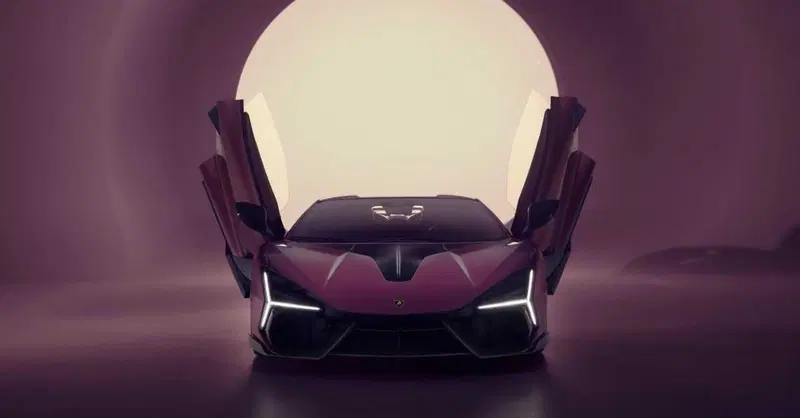 Lamborghini Revuelto NOVITEC: 1048 CV e look da pista per la supercar ibrida